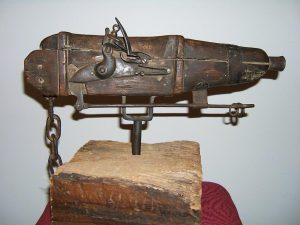 A picture of the cemetary gun