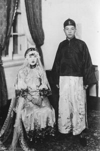 A picture of Kawashima and the Mongol prince Ganjuurjab