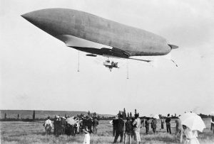 A picture depicting the French military airship “Republique”