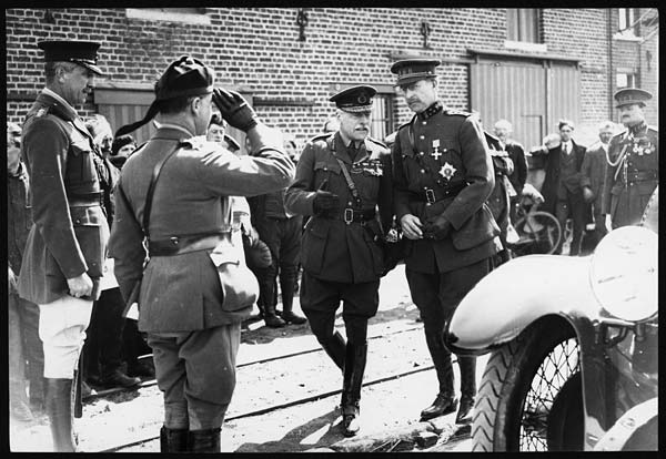 A picture of Belgian King in in World War 1