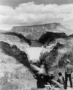 A picture of the fully constructed and functioning Hoover Dam, 1940.