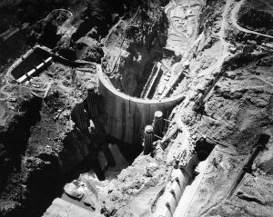 A picture of the aerial view of the construction of the Hoover Dam.