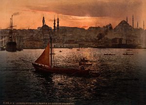 A colour picture depicting the harbour of Constantinople.