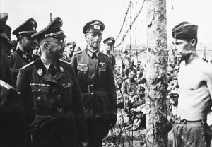 A picture of Himmler observing a pow